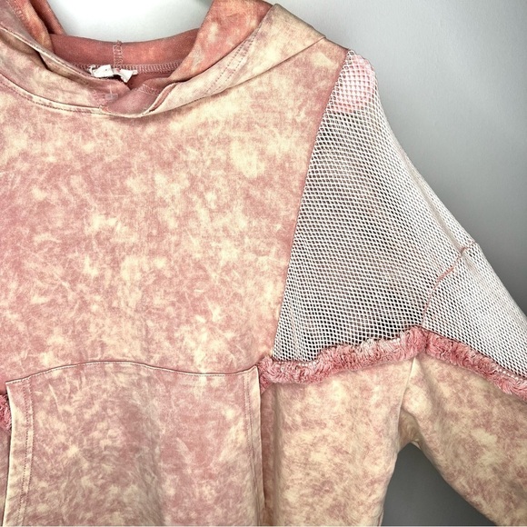 Bibi Pink Fishnet Accent Batwing Fringe Contemporary Pullover Sweatshirt Medium - Picture 7 of 15